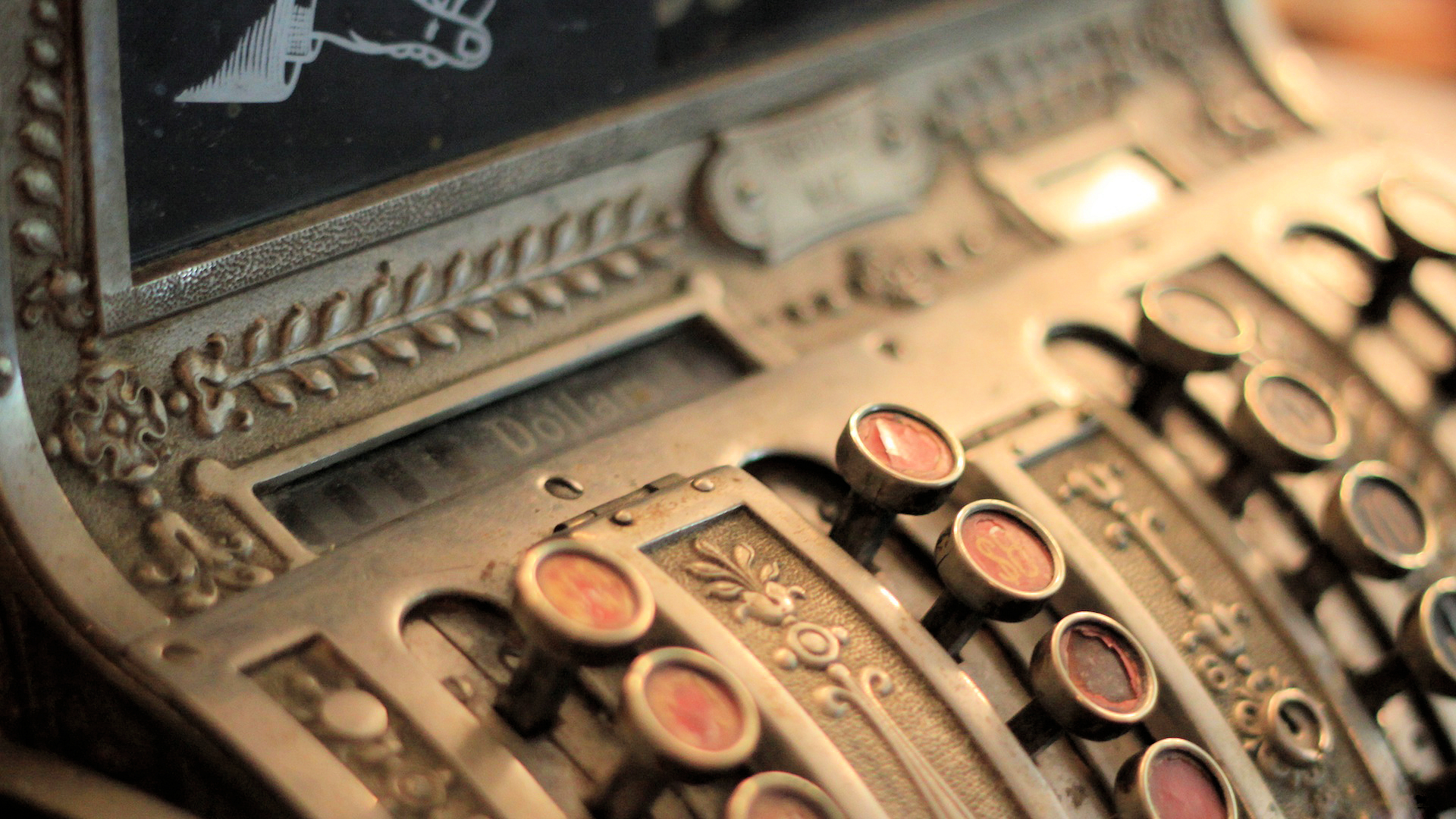 Antique-Cash-Register-Macro-Desktop-1920×1080 debarras